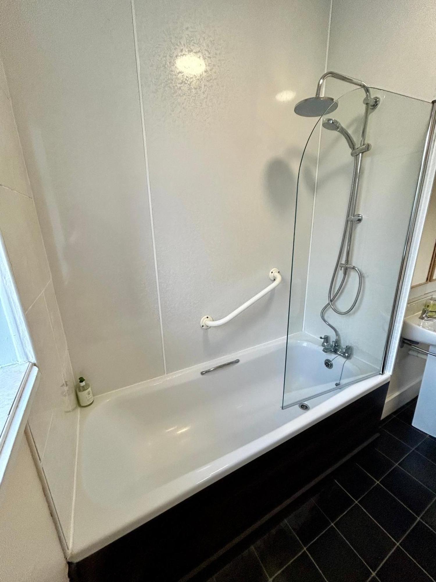 Appartamento St Magnus Self Catering Lerwick Esterno foto
